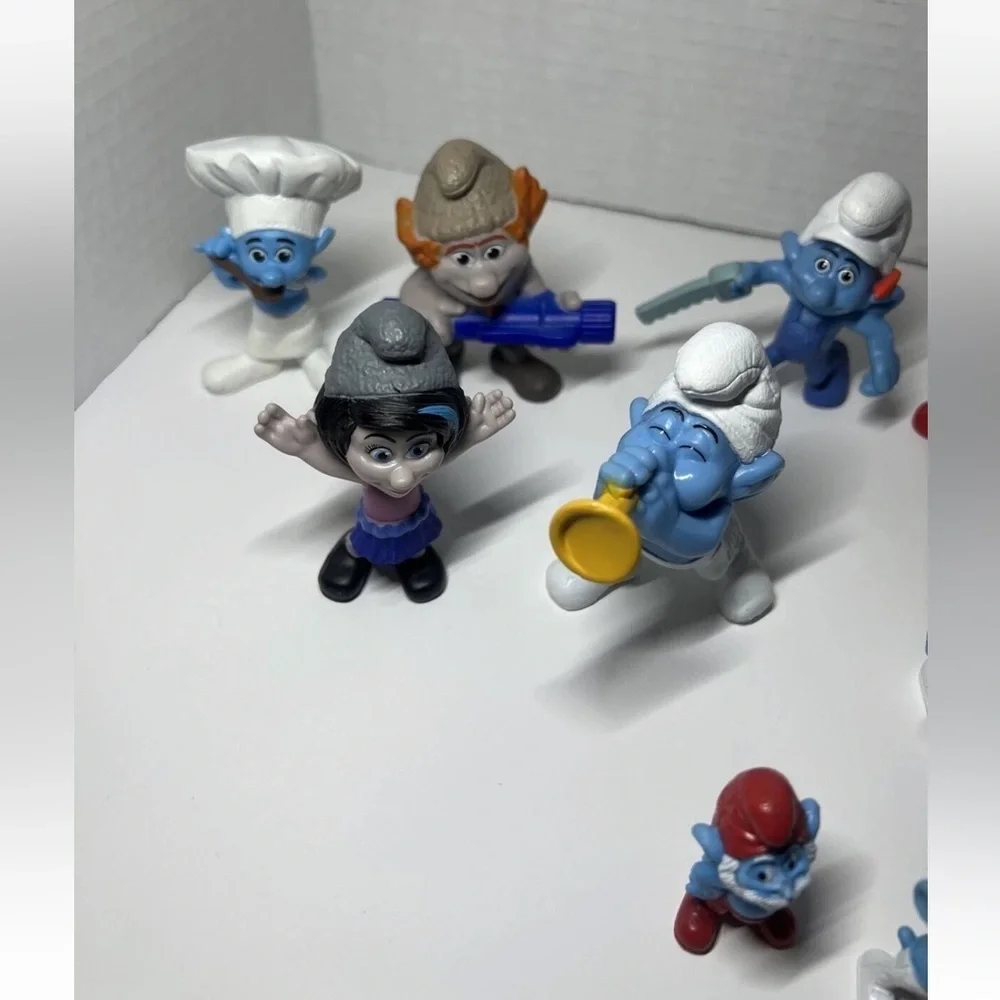 Lot Of 19 Smurfs Movie Figures Assorted bundle Smurf Figurines Toys cartoon set